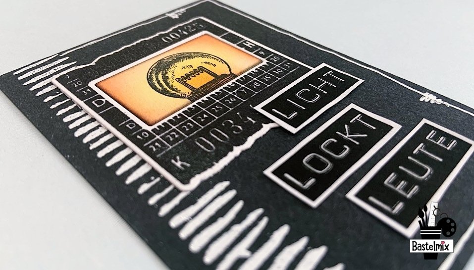 Schwarze ATC Karten zum Thema Licht mit Klartextstempel "Borders" von Dani Peuss und Rahmen von Elizabeth Craft Designs.